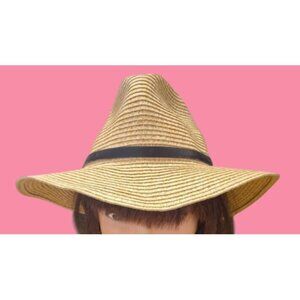Womens August Hat Co. Fedora Style Straw Hat. One Size Fits Most. It Has Pull St